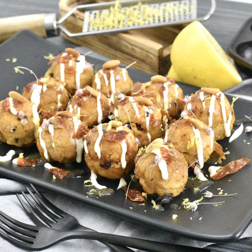 Salmon Cakes with an Avocado and Grapefruit Aioli